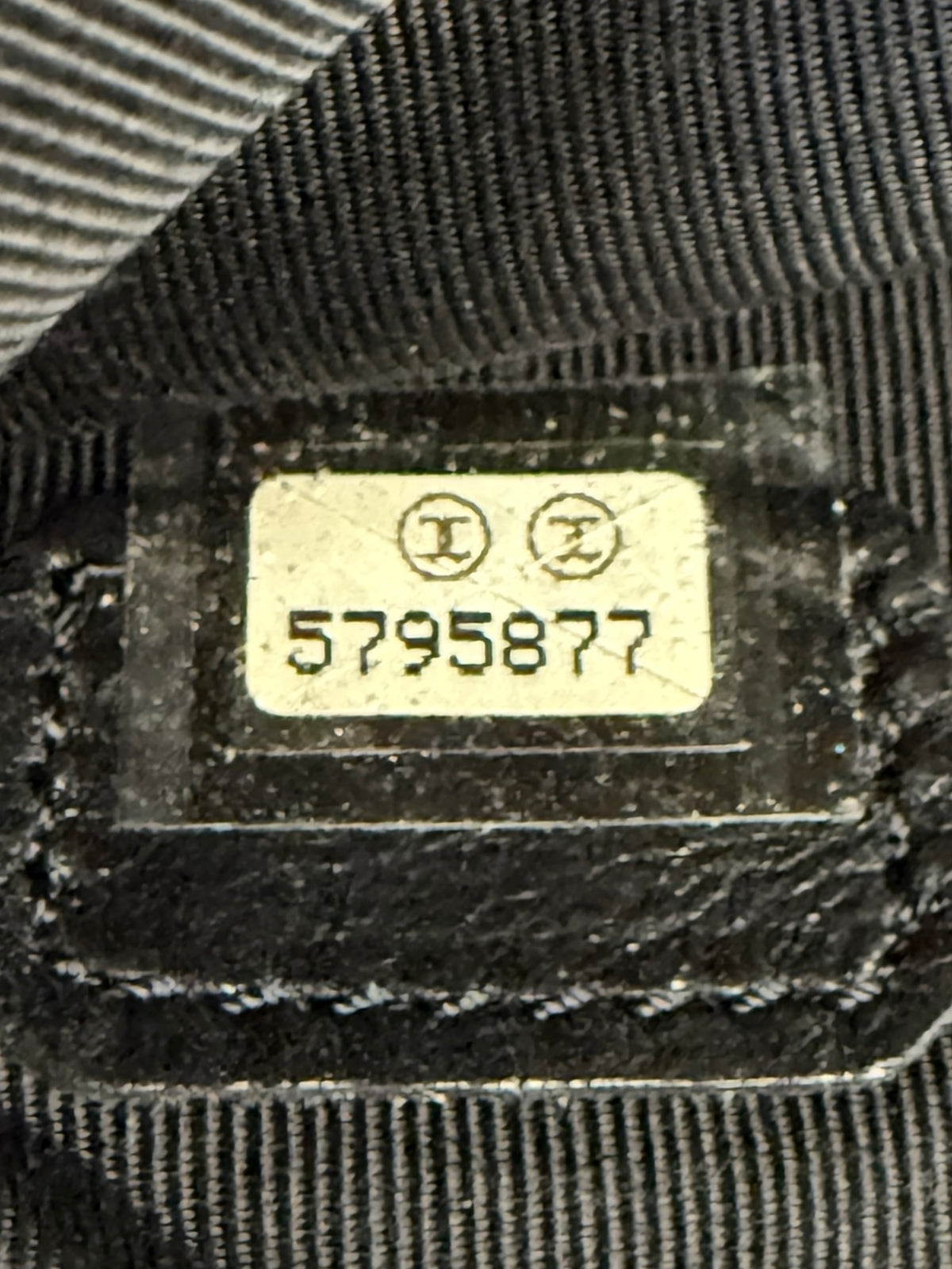 Chanel Vintage Black Leather Messenger Shoulder Bag with Embossed Logo – Made in Italy