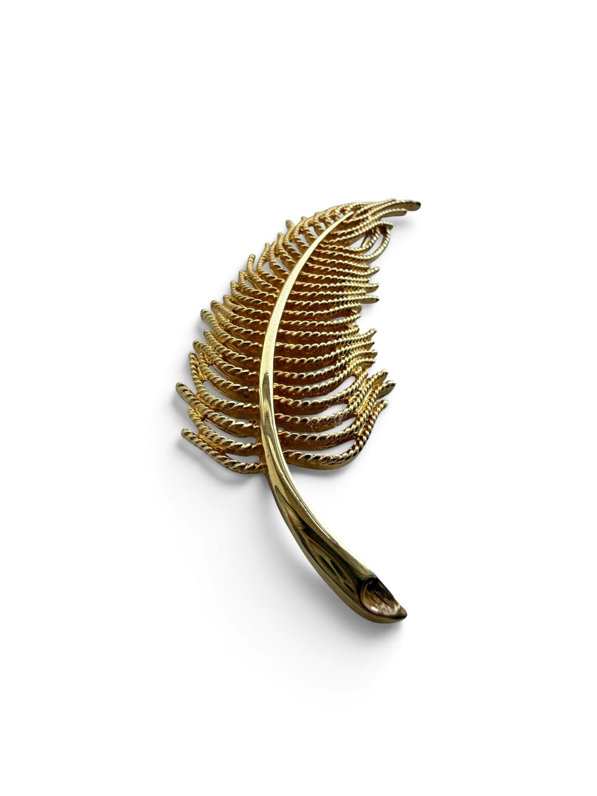 Vintage Monet Gold Tone Openwork Feather Brooch – Signed © Monet