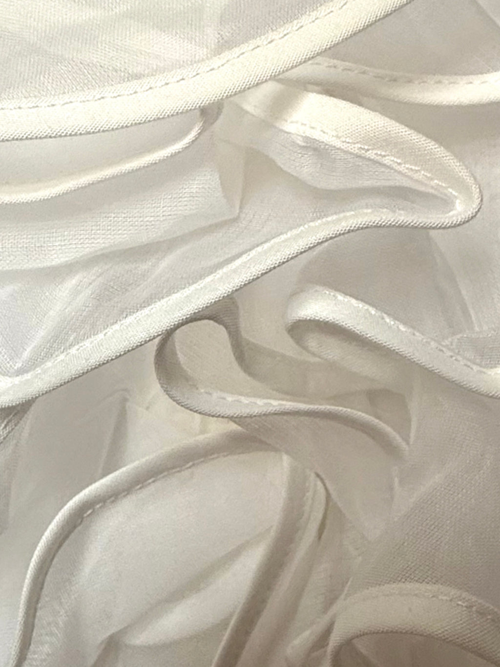 Anne Fontaine Isabelle Sleeveless White Ruffled Blouse – Size 42 | Made in France