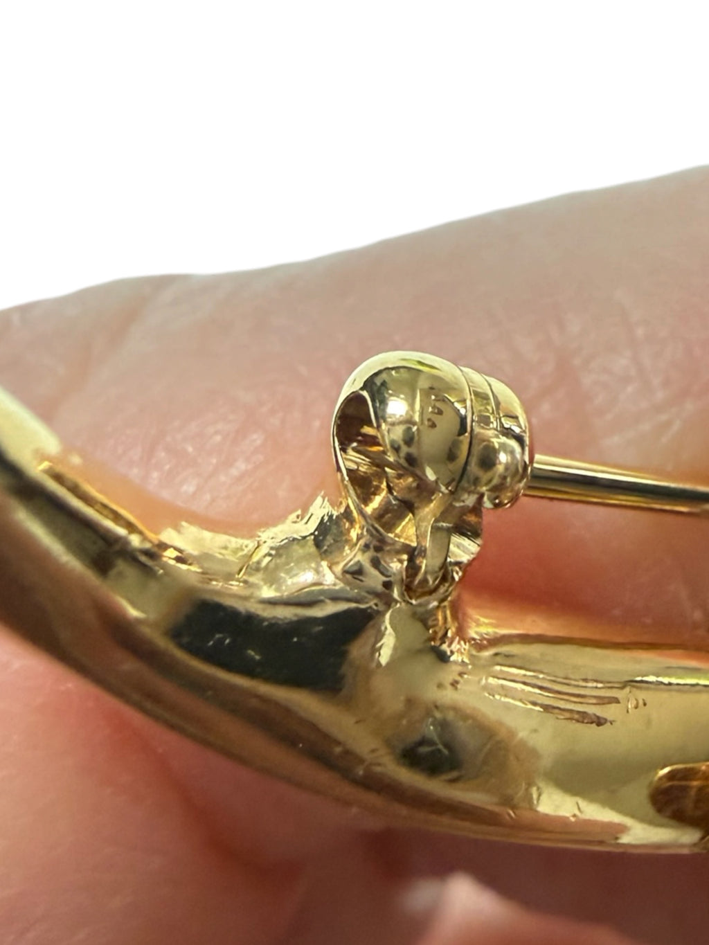 Vintage Attwood and Sawyer Small 22ct Gold Plated & Swarovski Crystal Parrot Brooch (1980s)