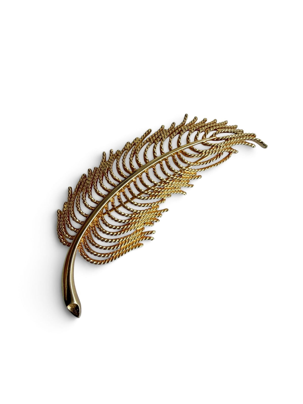 Vintage Monet Gold Tone Openwork Feather Brooch – Signed © Monet