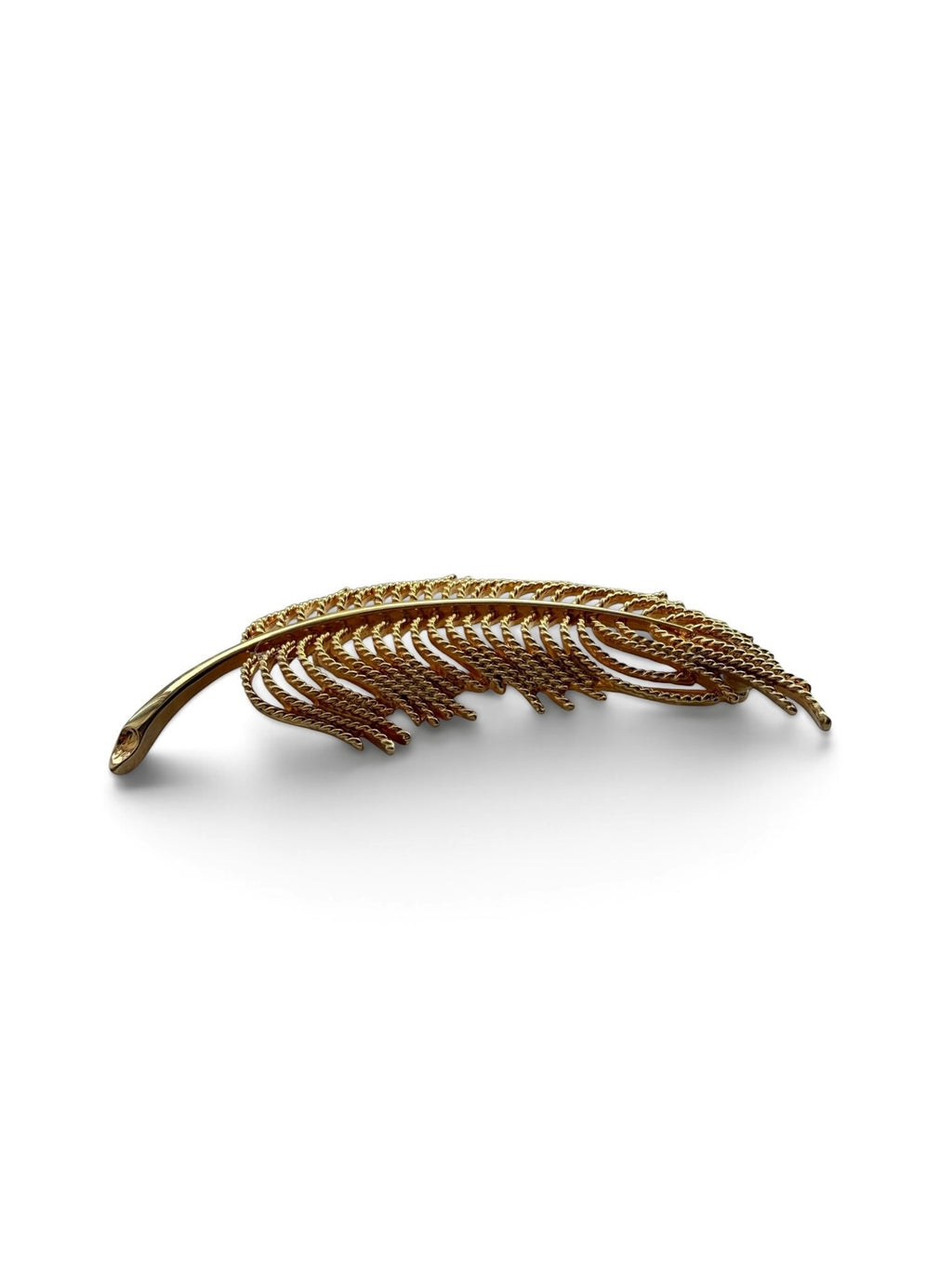 Vintage Monet Gold Tone Openwork Feather Brooch – Signed © Monet