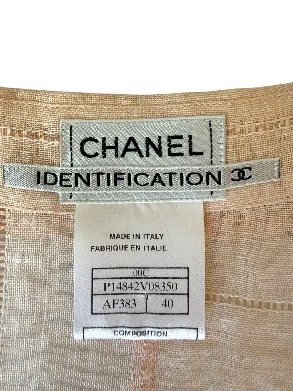 Chanel Sleeveless Linen Blouse – Soft Peach, Size 40 (Made in Italy, Circa 1999)