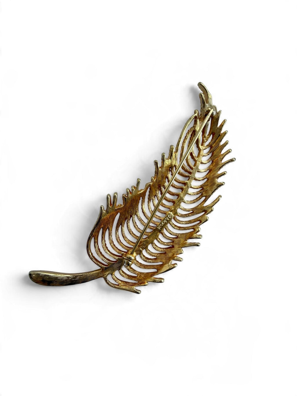 Vintage Monet Gold Tone Openwork Feather Brooch – Signed © Monet