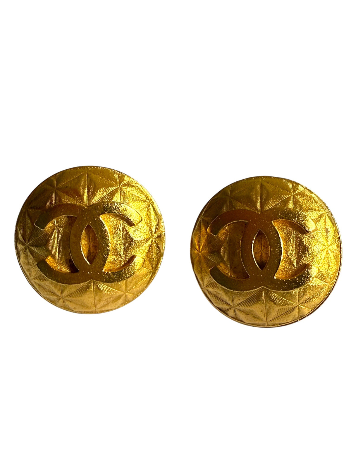 Chanel Round “CC” Logo Matelasse Pattern Gold Plated Clip-On Earrings