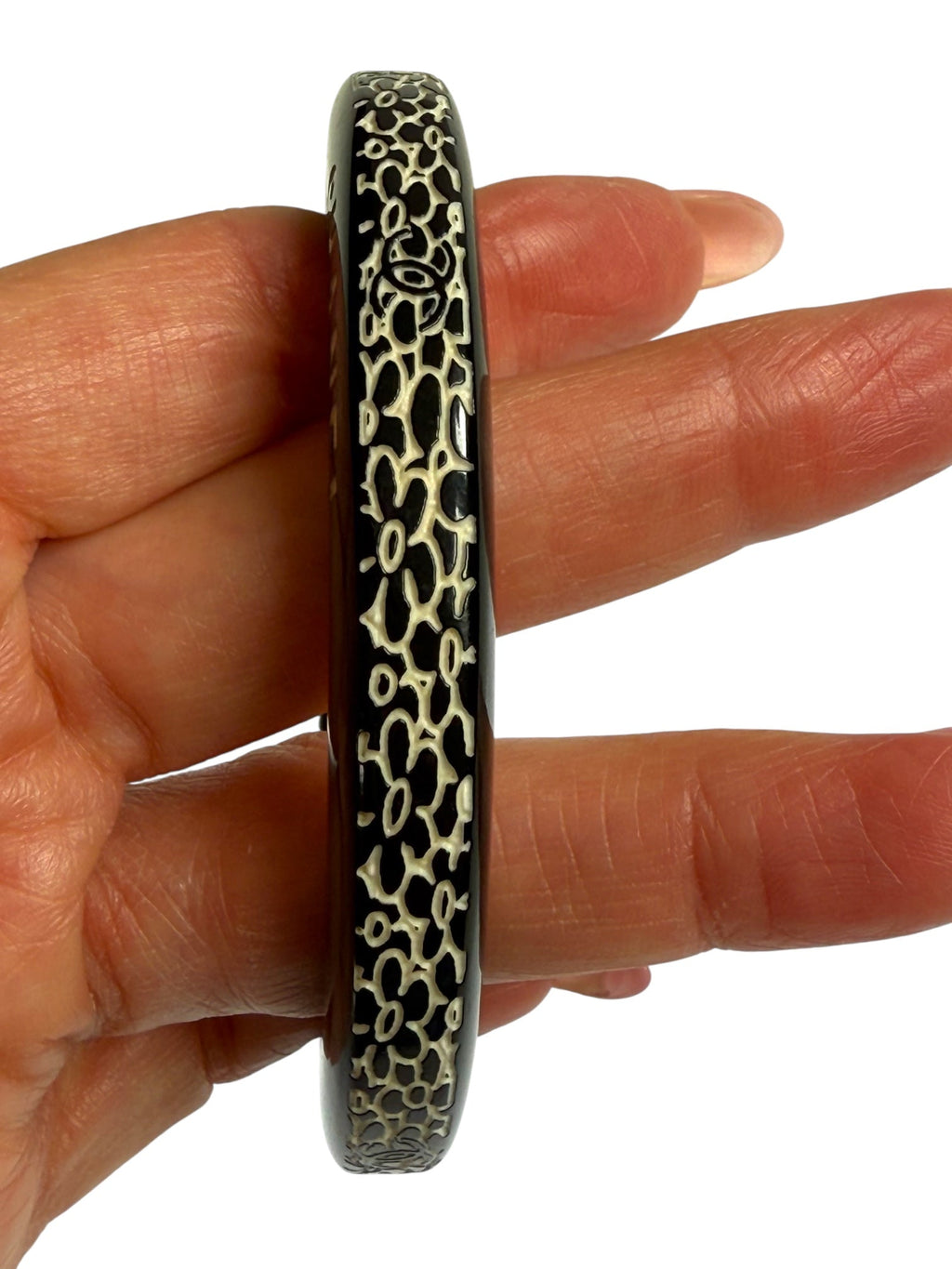 Chanel Floral Carved Resin Black and White Bangle