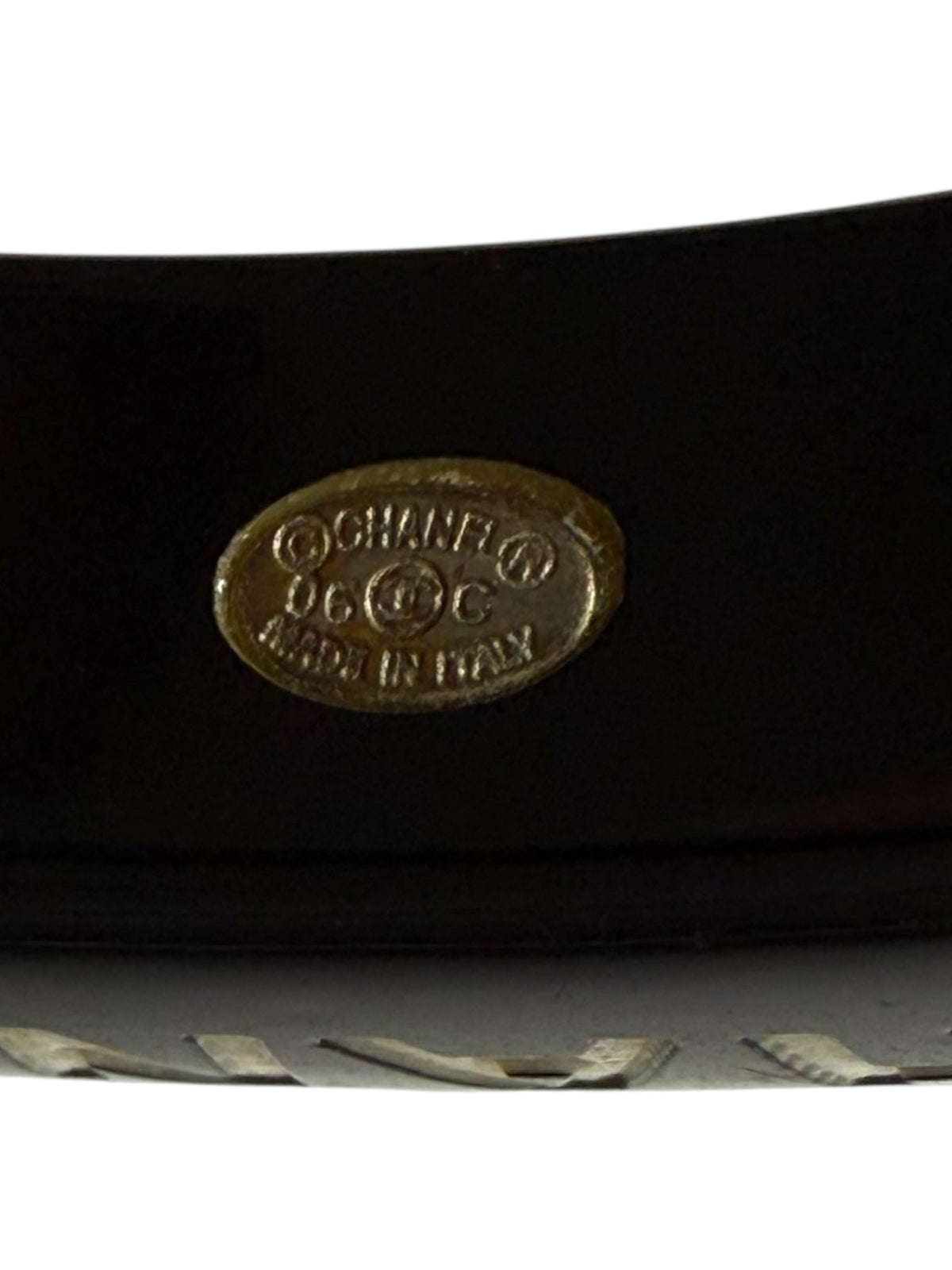 Chanel Floral Carved Resin Black and White Bangle