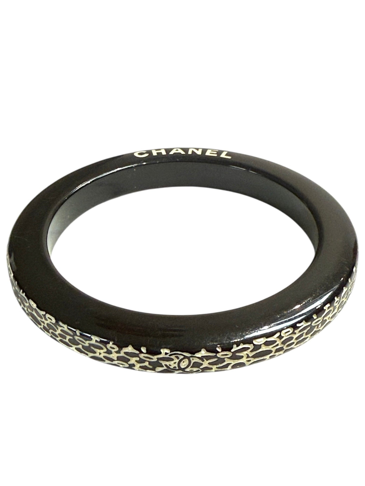 Chanel Floral Carved Resin Black and White Bangle