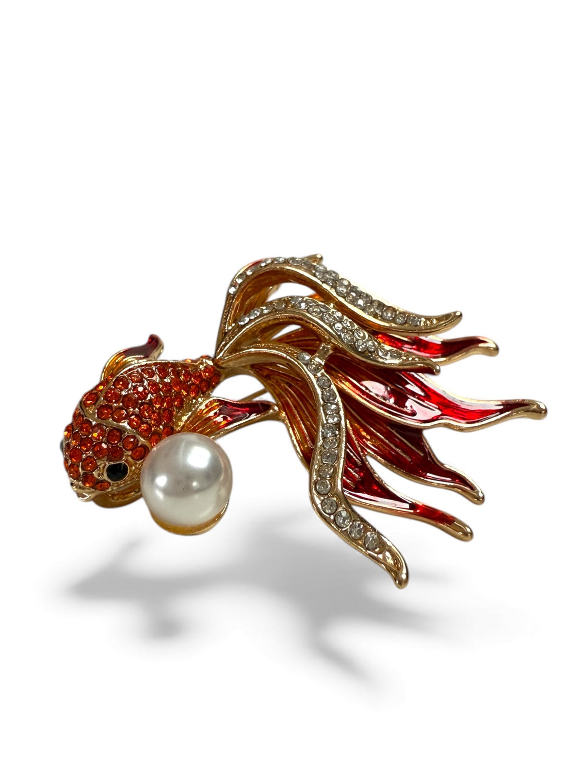 Unsigned Gold Tone Goldfish Design Brooch