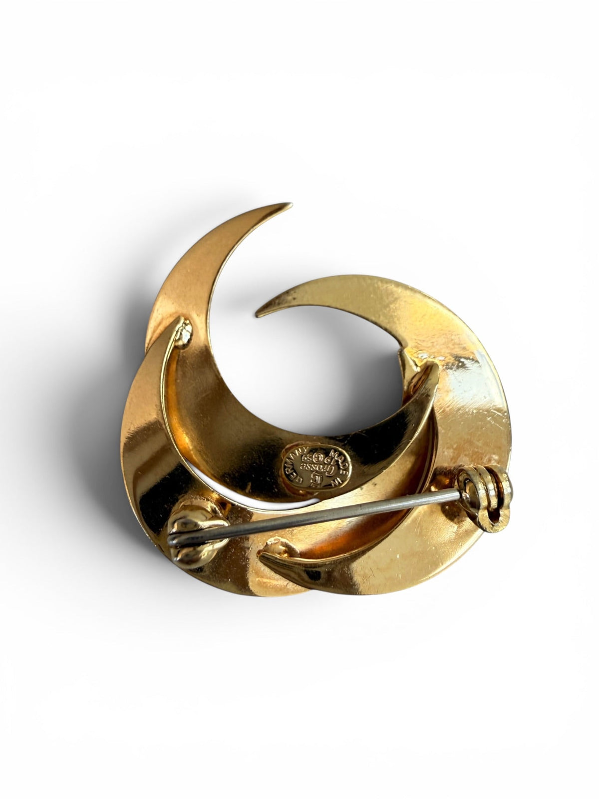 Grosse Vintage Gold Tone Swirl Brooch