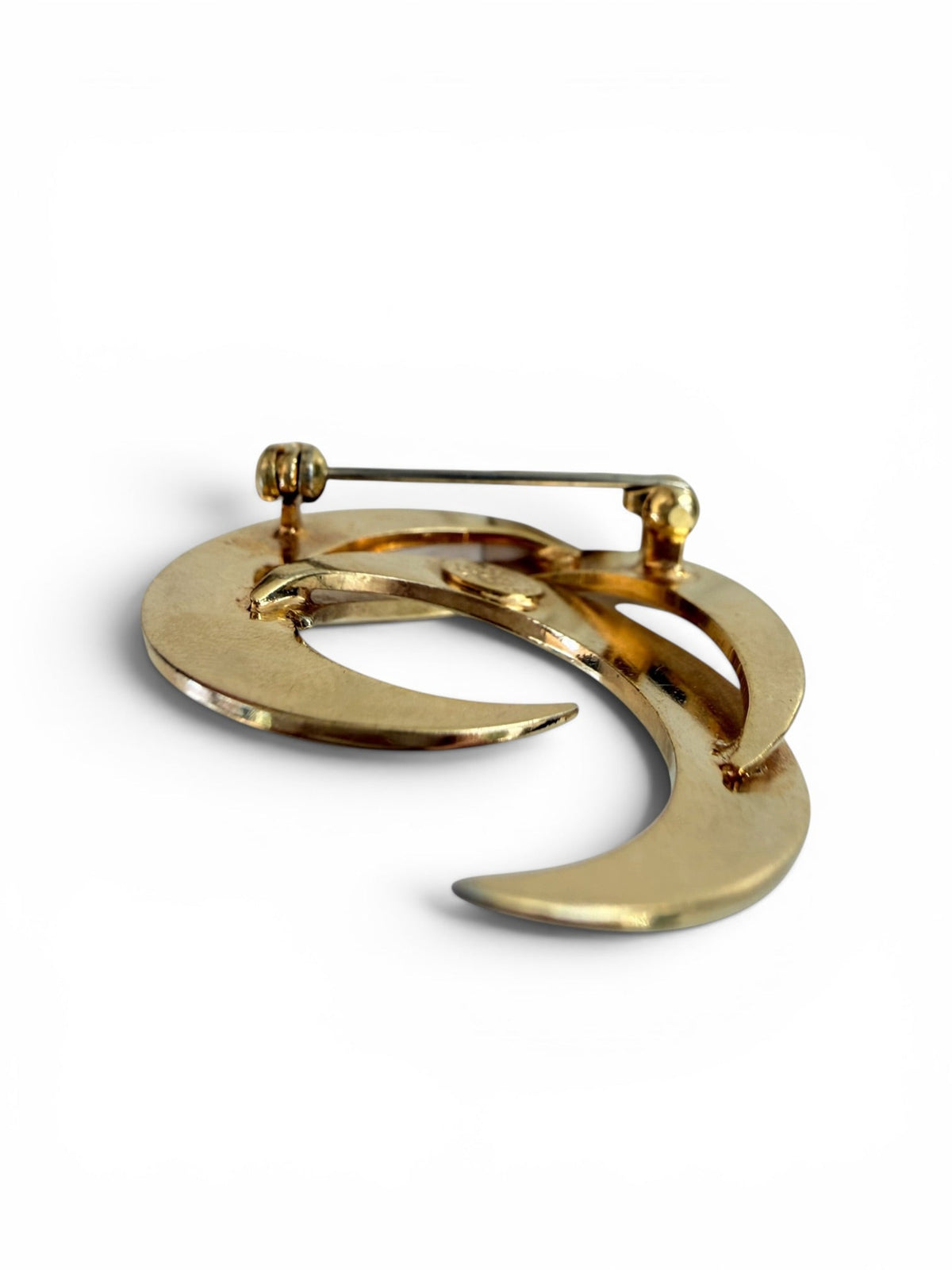 Grosse Vintage Gold Tone Swirl Brooch